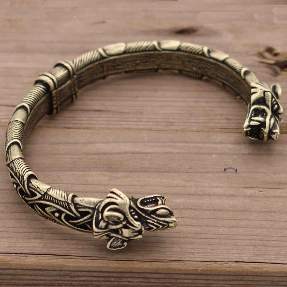 "Shadowfang" β Viking Wolf Head Bracelet