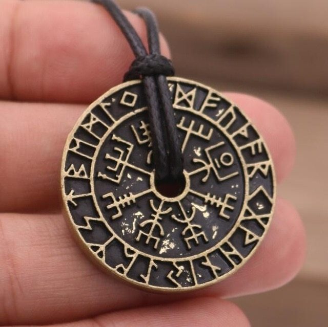“Runewheel” – Hollow Rune Pendant Necklace