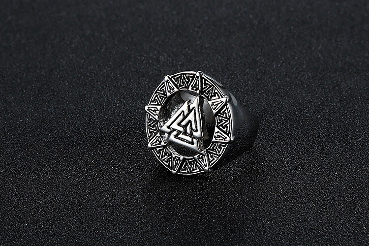 Bloodsteel Warrior Ring – Viking Valor Forged in Fire