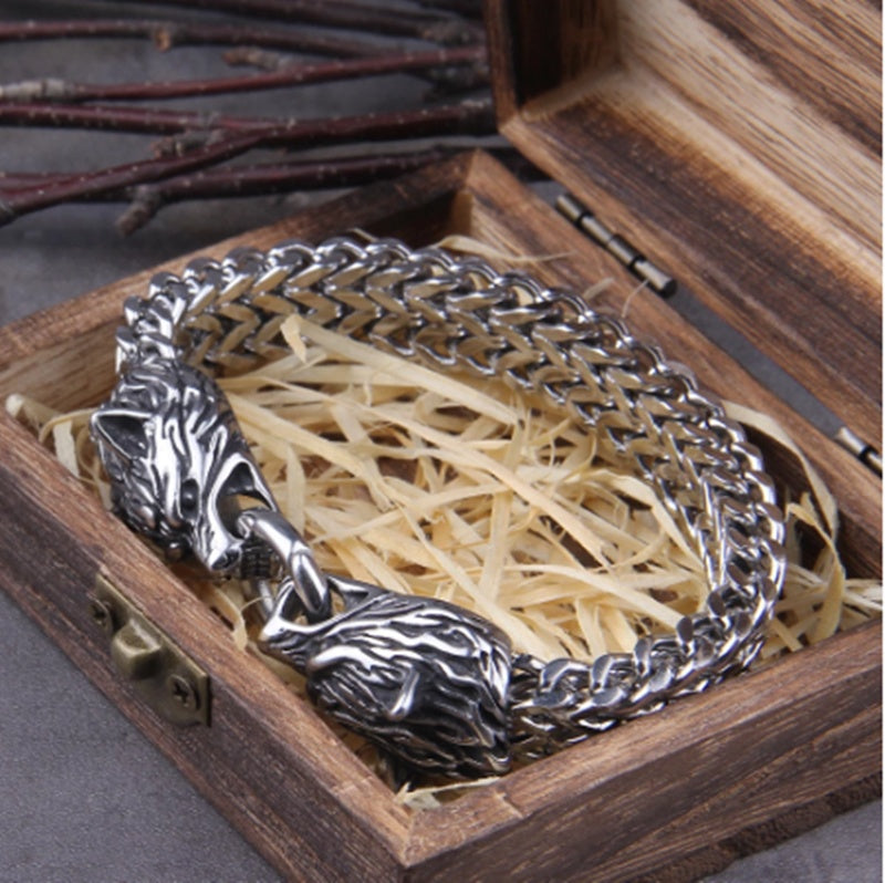 "Titanfang" – Wolf Head Titanium Bracelet