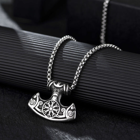 “Drakkar Frost” – Boat Snow Hammer Pendant