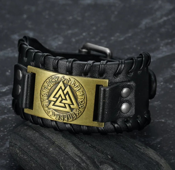 "Totemforce" – Triangle Leather Energy Bracelet